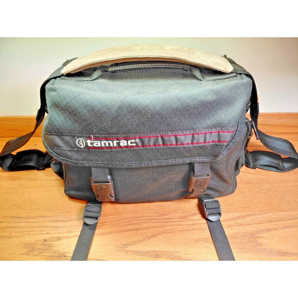 Vintage Tamrac Camera Bag – Black Shoulder Case for DSLR / SLR Cameras & Lenses